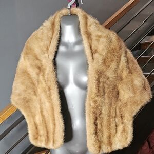 Vintage Mink Fur Stole w/ Pockets | Includes Vintage Brooches | Repairable Minor